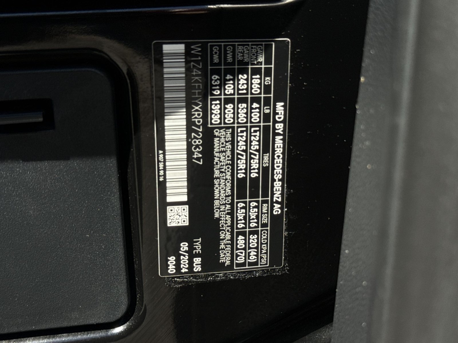 Used 2024 Mercedes-Benz Sprinter 2500 image 31