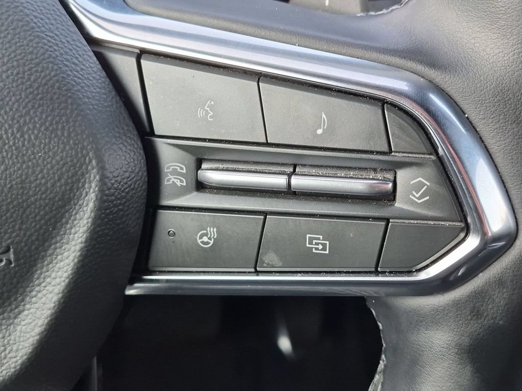 Used 2026 Chevrolet Equinox LT AWD/4WD image 19