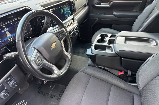 Used 2025 Chevrolet Silverado 1500 LT RWD image 10