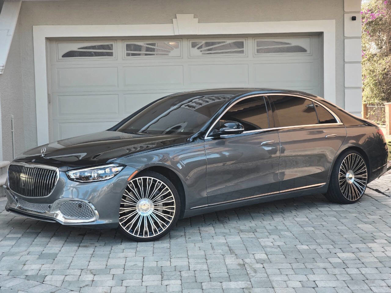 Used 2022 Mercedes-Benz S 580 4MATIC Sedan w/ Rear Seat Package image 5