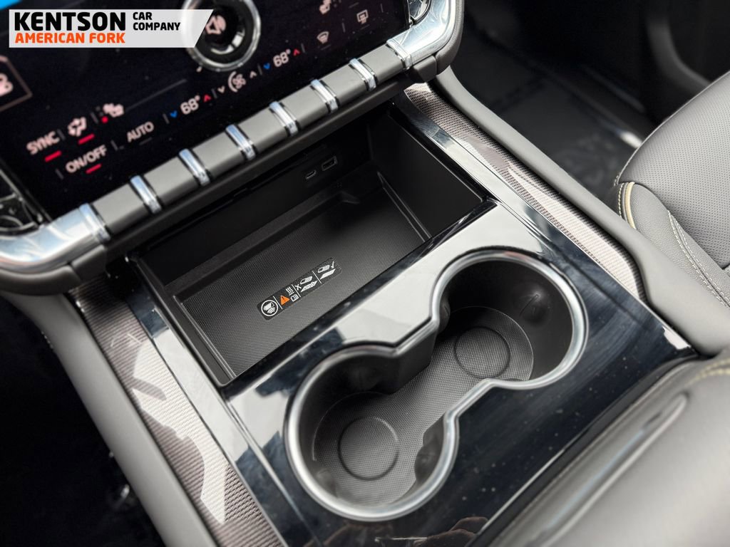 Used 2026 GMC Yukon Elevation image 32