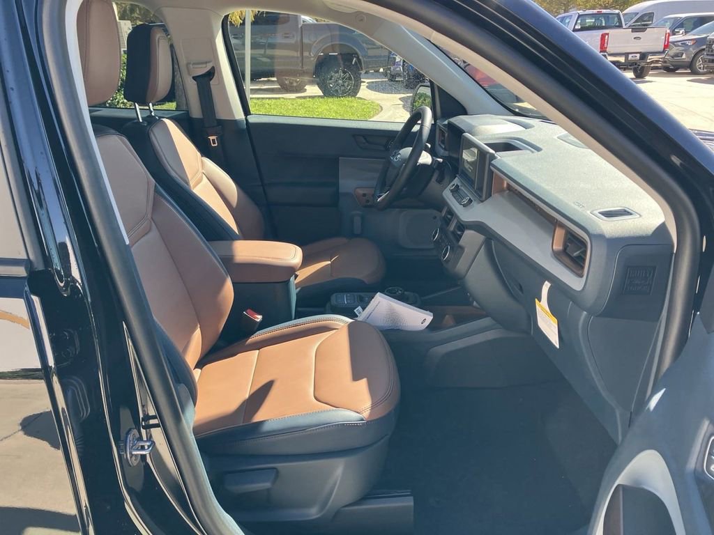 New 2024 Ford Maverick Lariat w/ FX4 Off-Road Package AWD/4WD image 24