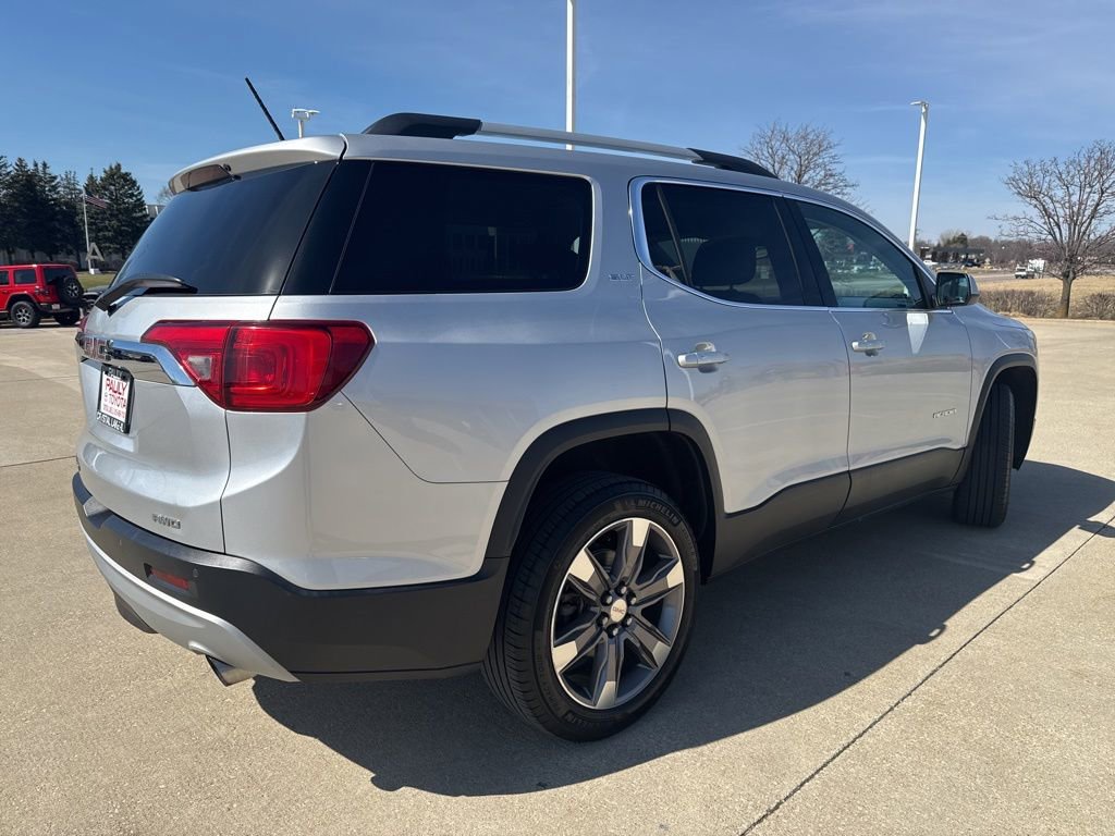 Used 2019 GMC Acadia SLT image 3