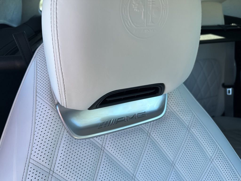 Used 2025 Mercedes-Benz SL 63 AMG 4MATIC image 34