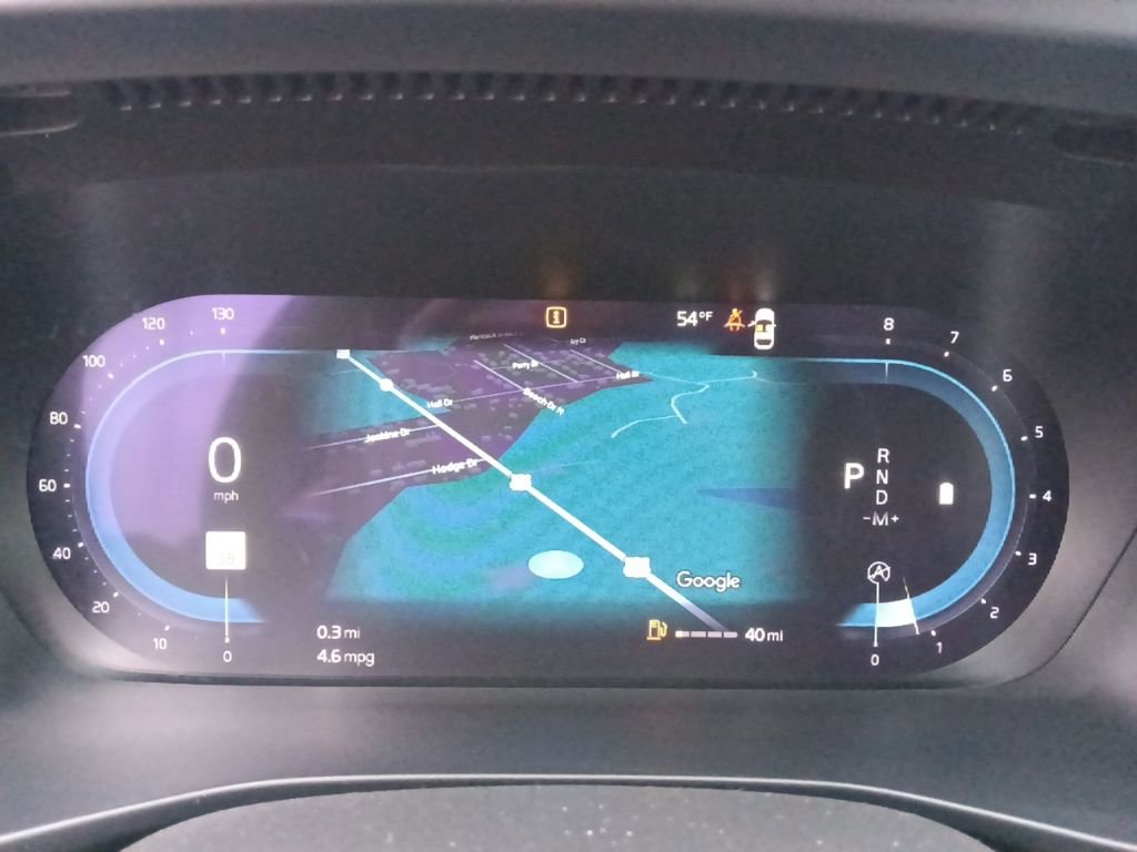 Used 2023 Volvo XC40 B5 Plus w/ Driver Assist Package image 22