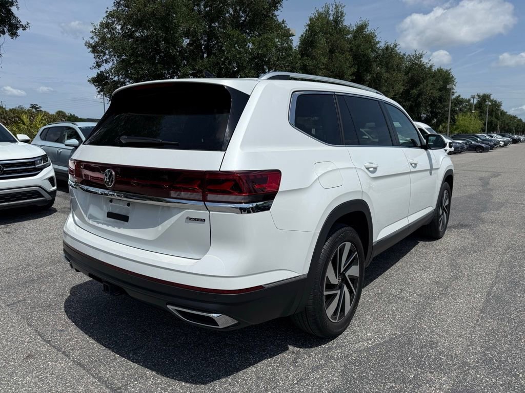 Used 2025 Volkswagen Atlas SEL AWD/4WD image 8