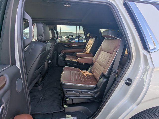 Used 2024 GMC Yukon Denali Ultimate image 15