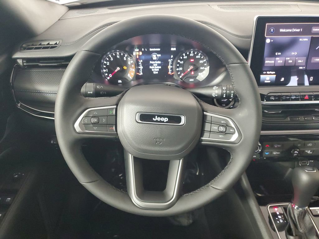 New 2026 Jeep Compass Latitude image 14