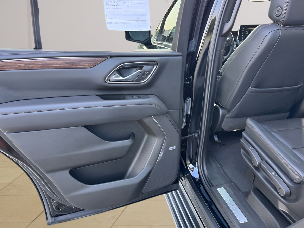 Used 2024 Chevrolet Tahoe High Country AWD/4WD image 34