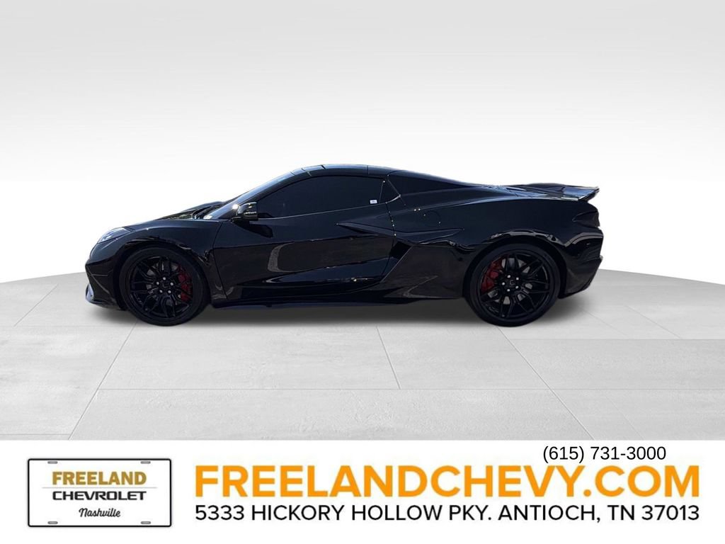 Used 2025 Chevrolet Corvette Z06 RWD image 6