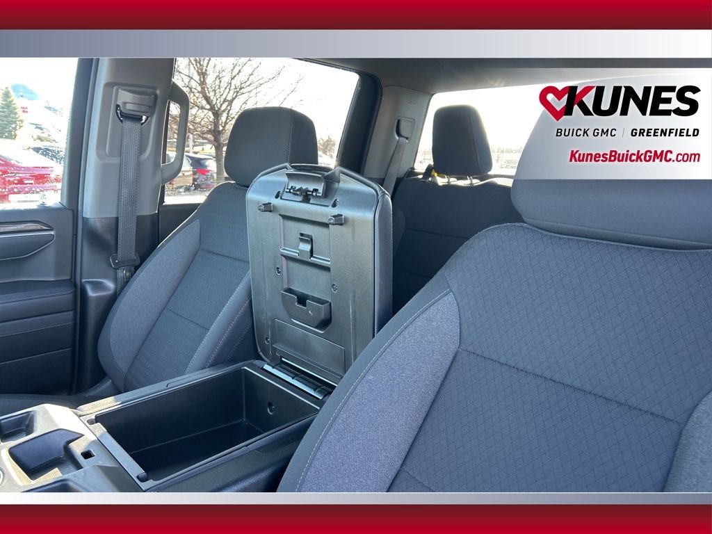 Used 2025 Chevrolet Silverado 1500 LT image 15