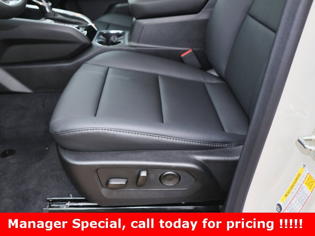 New 2026 GMC Canyon Elevation w/ Convenience Package image 7