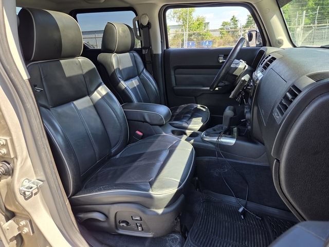 Used 2009 HUMMER H3T Luxury AWD/4WD image 16