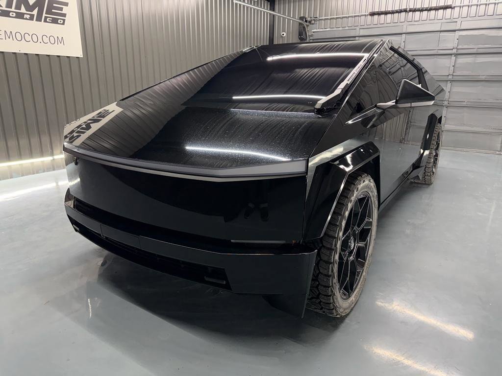 Used 2024 Tesla Cybertruck AWD Crew Cab image 9