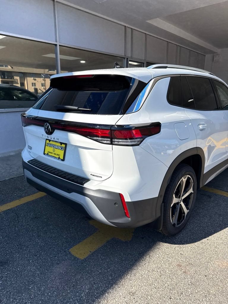 New 2026 Volkswagen Tiguan SE AWD/4WD image 9