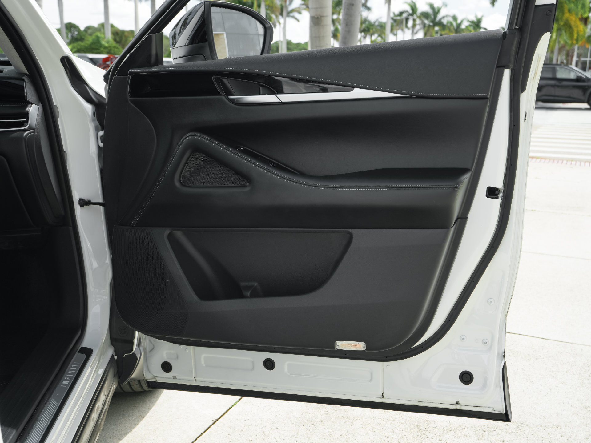 Used 2024 INFINITI QX60 Pure FWD image 41