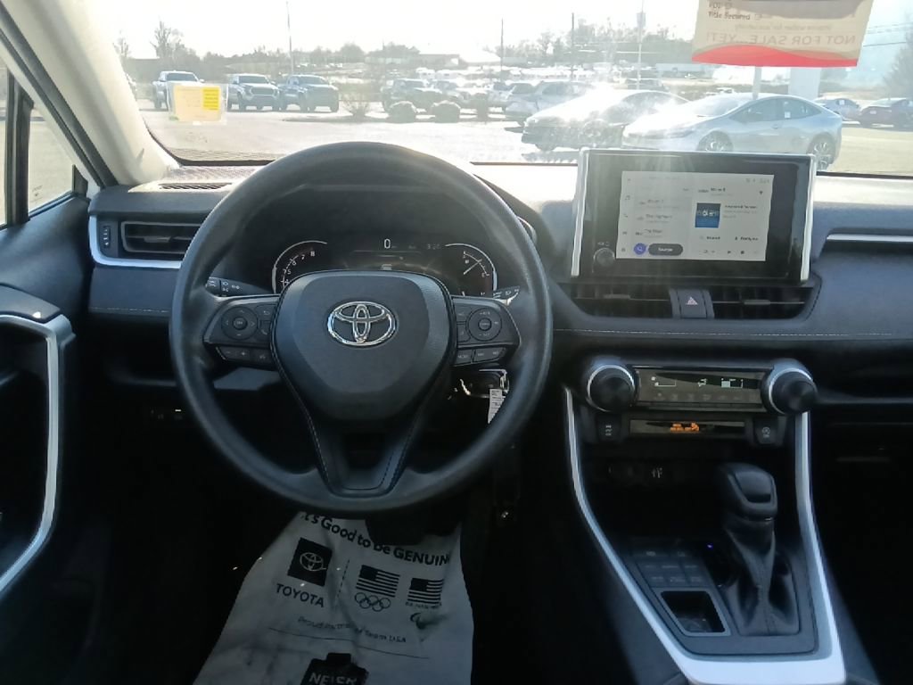 Used 2024 Toyota RAV4 LE image 26