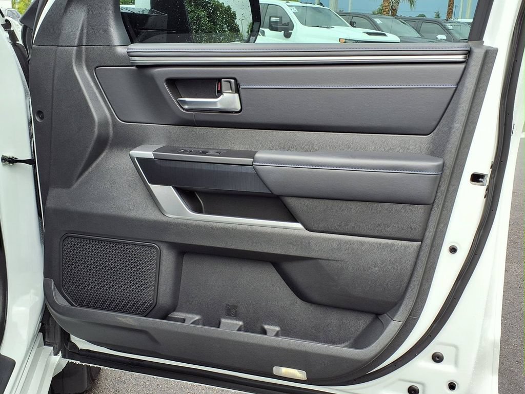 Used 2024 Toyota Tundra Platinum AWD/4WD image 12