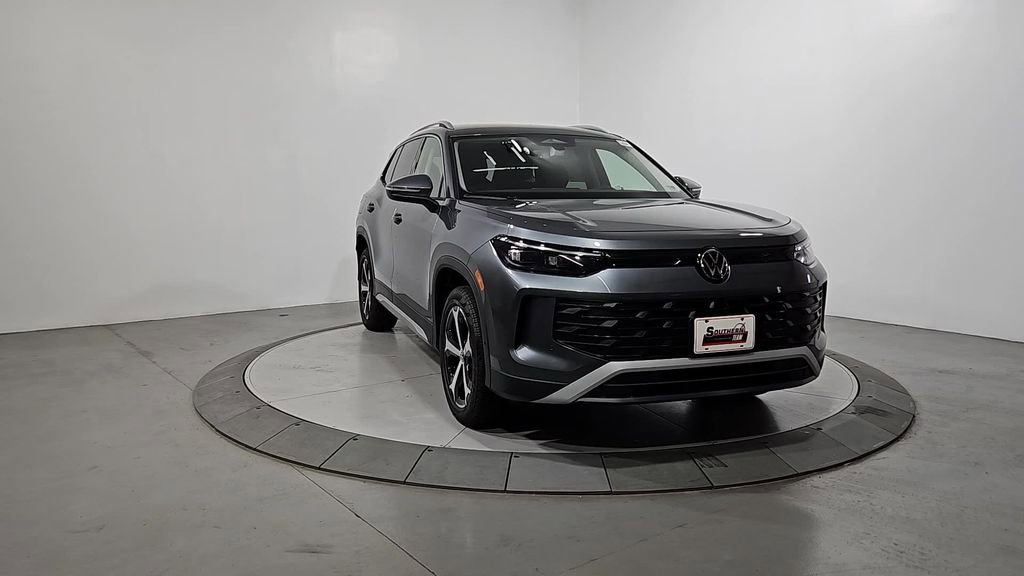 New 2026 Volkswagen Tiguan SE image 8