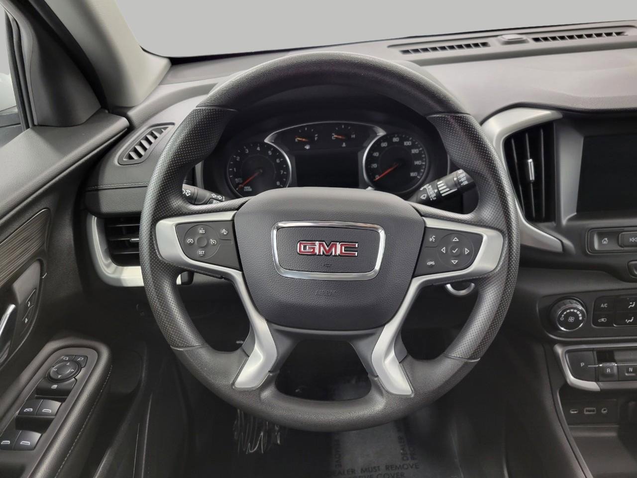 Used 2024 GMC Terrain SLE image 5
