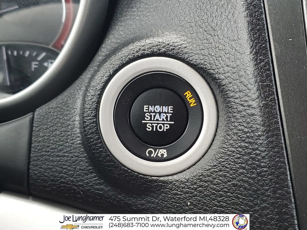 Used 2019 Dodge Journey SE w/ Blacktop Package FWD image 18