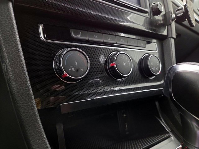 Used 2017 Volkswagen GTI S image 5