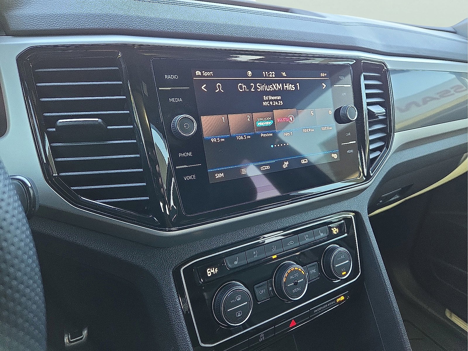 Used 2023 Volkswagen Atlas Cross Sport SEL Premium R-Line image 18