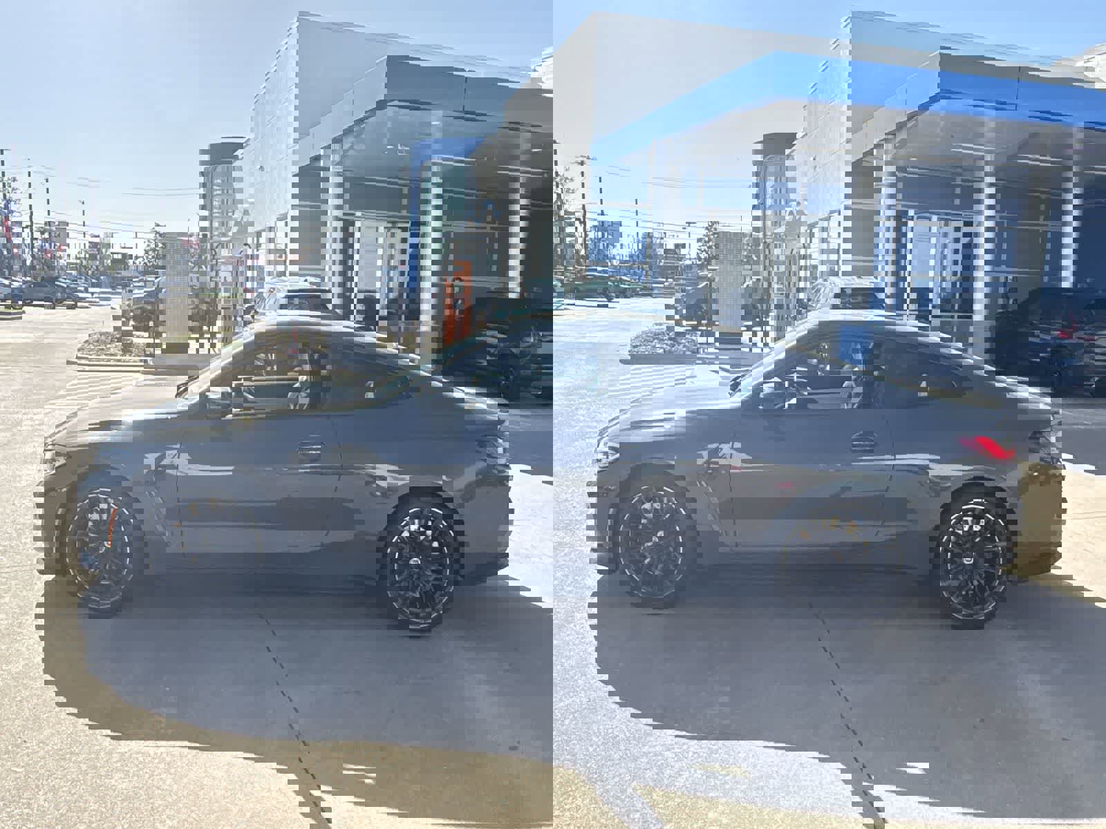 Used 2023 BMW M4 Competition w/ Executive Package image 11