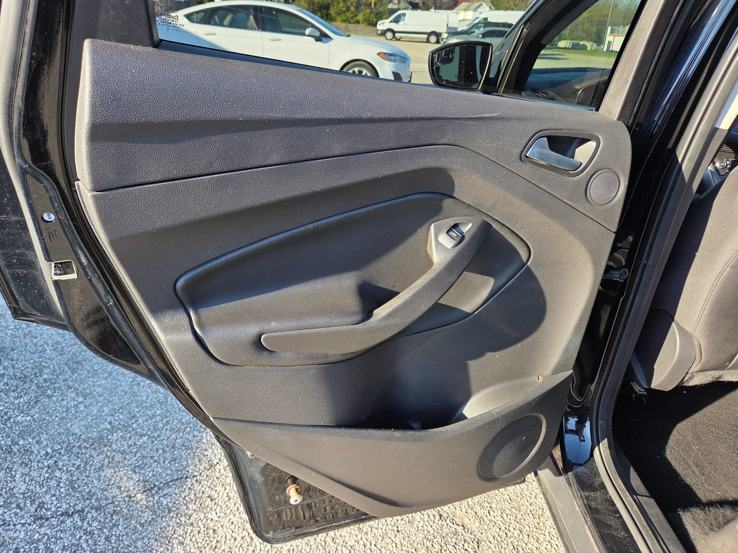 Used 2016 Ford Escape SE w/ Equipment Group 201A FWD image 19