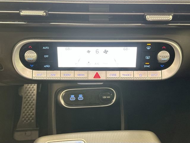 Used 2023 Genesis GV60 Advanced image 15