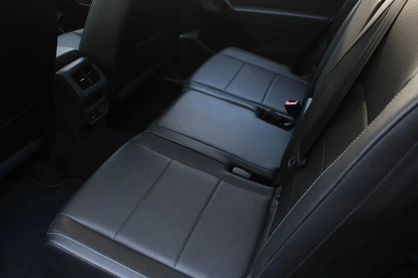 Used 2019 Volkswagen Tiguan SE w/ Panoramic Sunroof Package AWD/4WD image 20