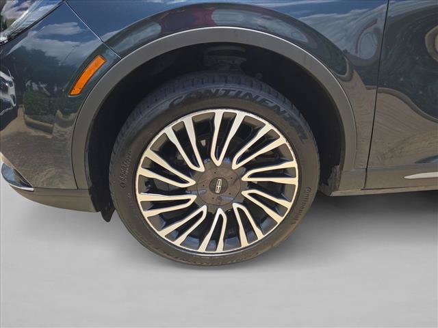Used 2021 Lincoln Corsair Reserve w/ Elements Package FWD image 23