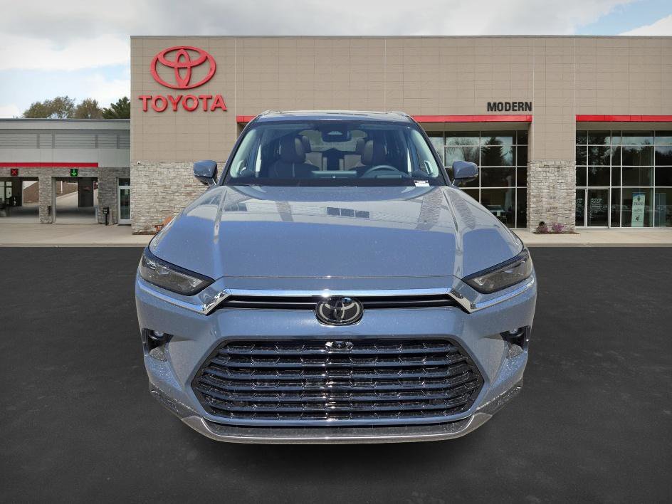 New 2025 Toyota Grand Highlander AWD image 2