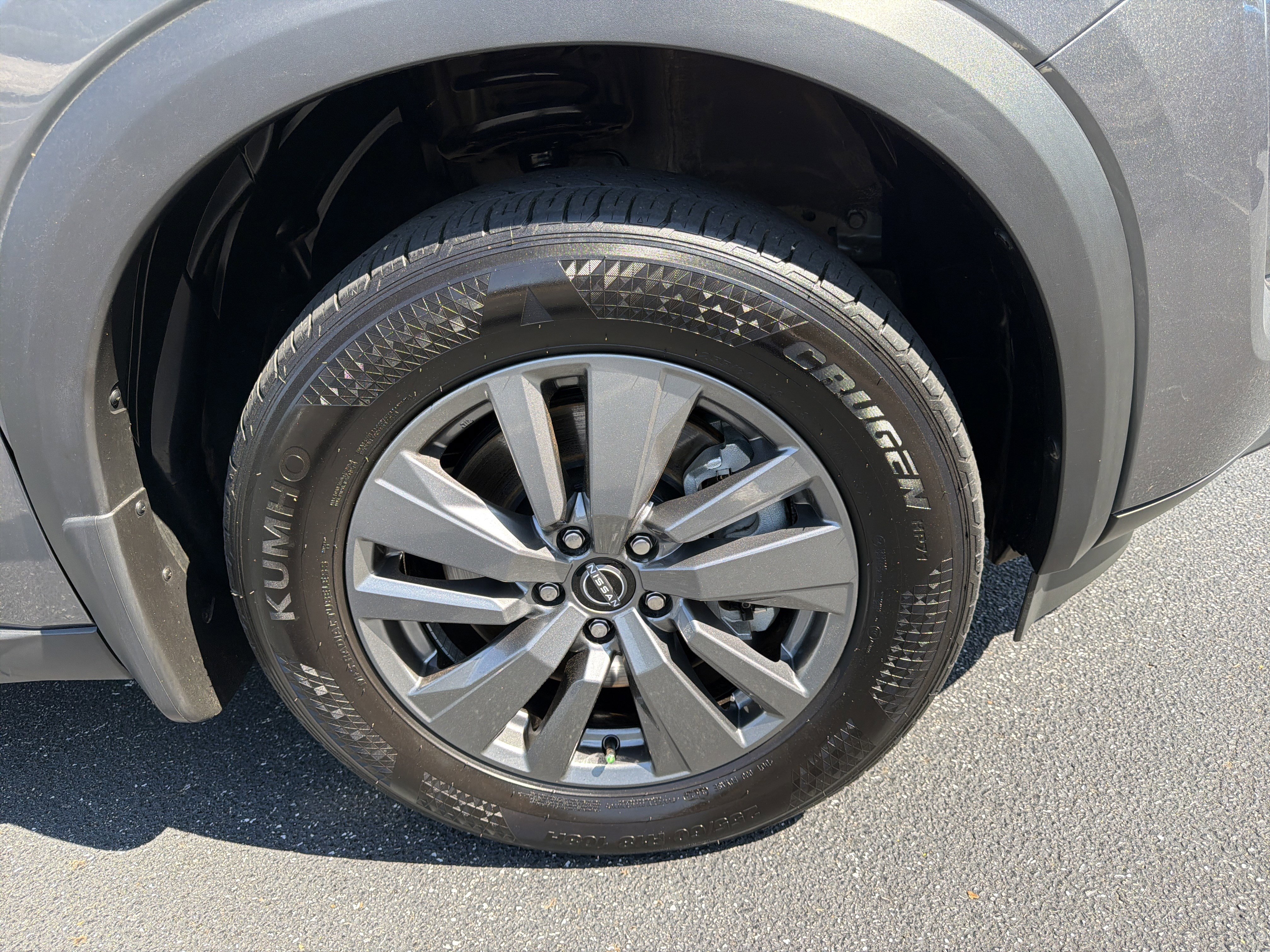 Used 2024 Nissan Pathfinder S AWD/4WD image 12