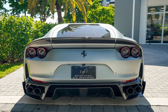 Used 2018 Ferrari 812 Superfast RWD image 23