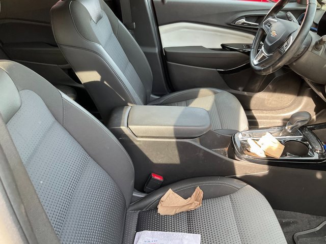 Used 2024 Chevrolet Trax LT w/ Driver Confidence Package image 9