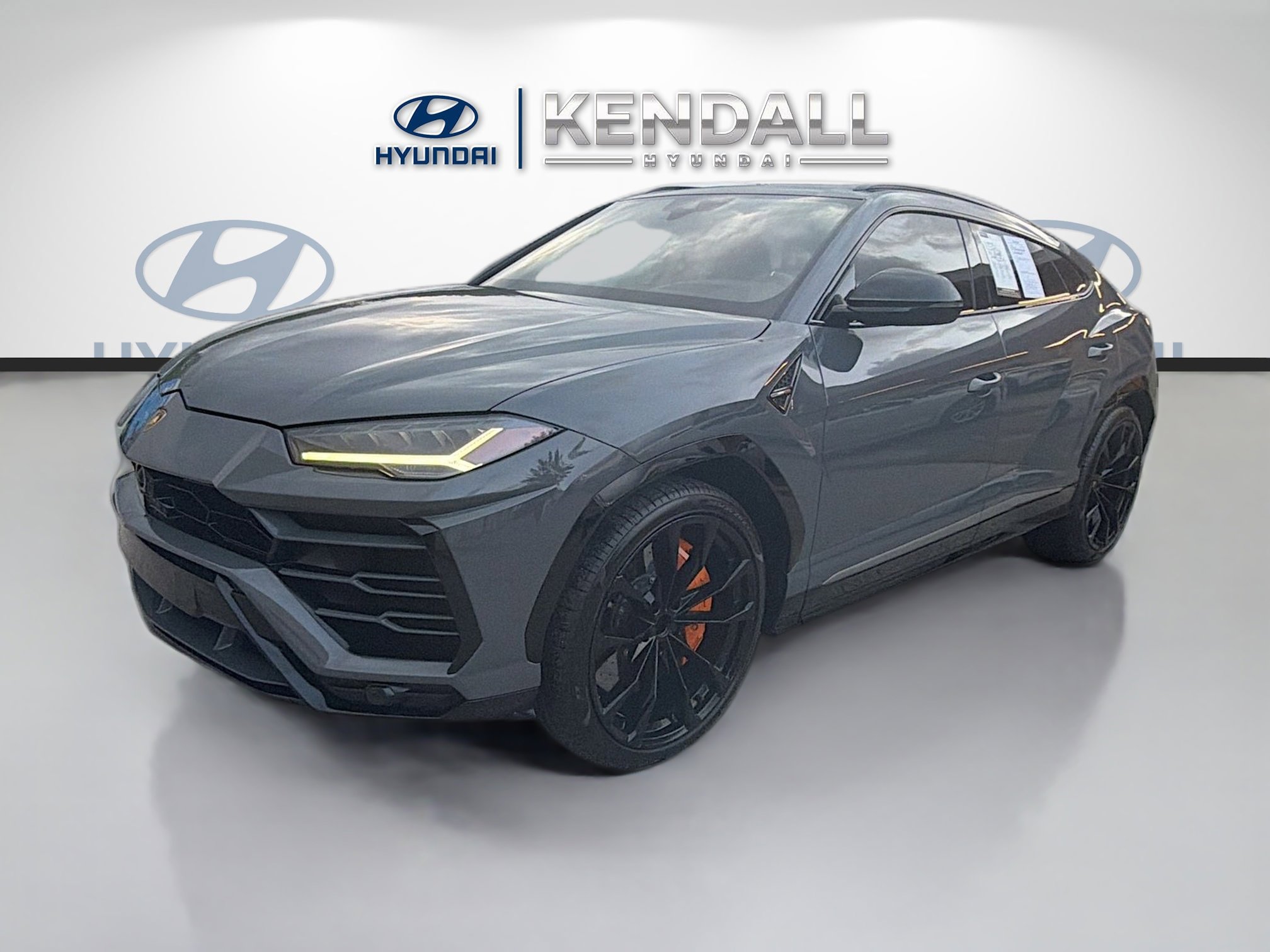 Used 2021 Lamborghini Urus image 3