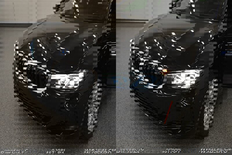 Used 2023 BMW 330e w/ Driving Assistance Package image 48