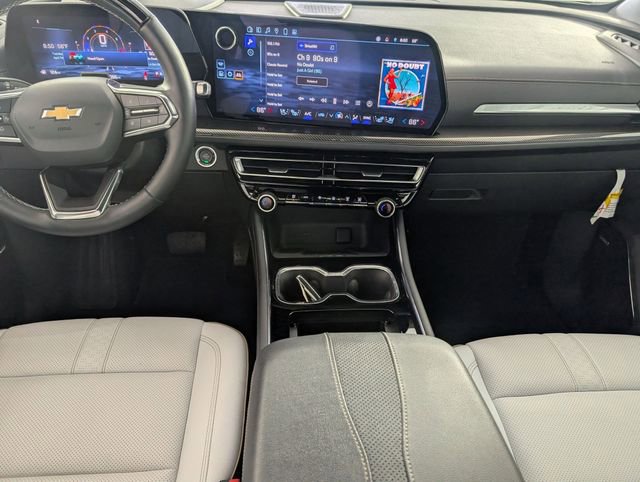 Used 2024 Chevrolet Traverse RS image 25