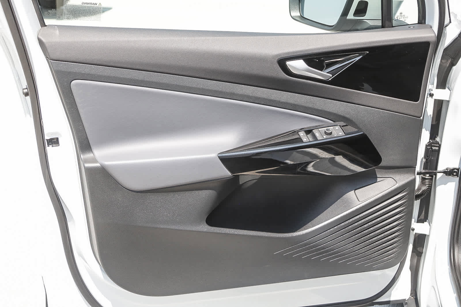 Used 2022 Volkswagen ID.4 Pro image 21