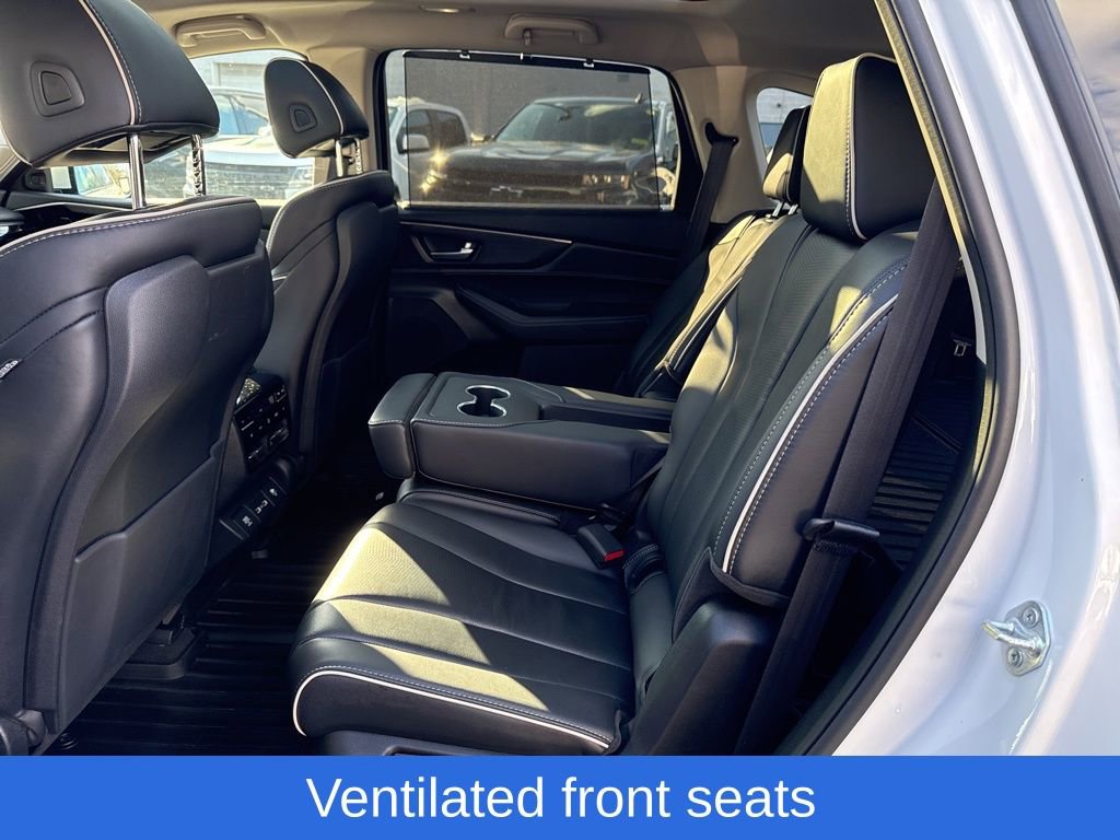 Used 2023 Acura MDX SH-AWD w/ Advance Package image 14