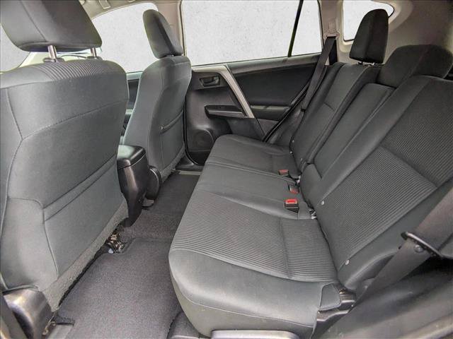 Used 2016 Toyota RAV4 LE FWD image 17