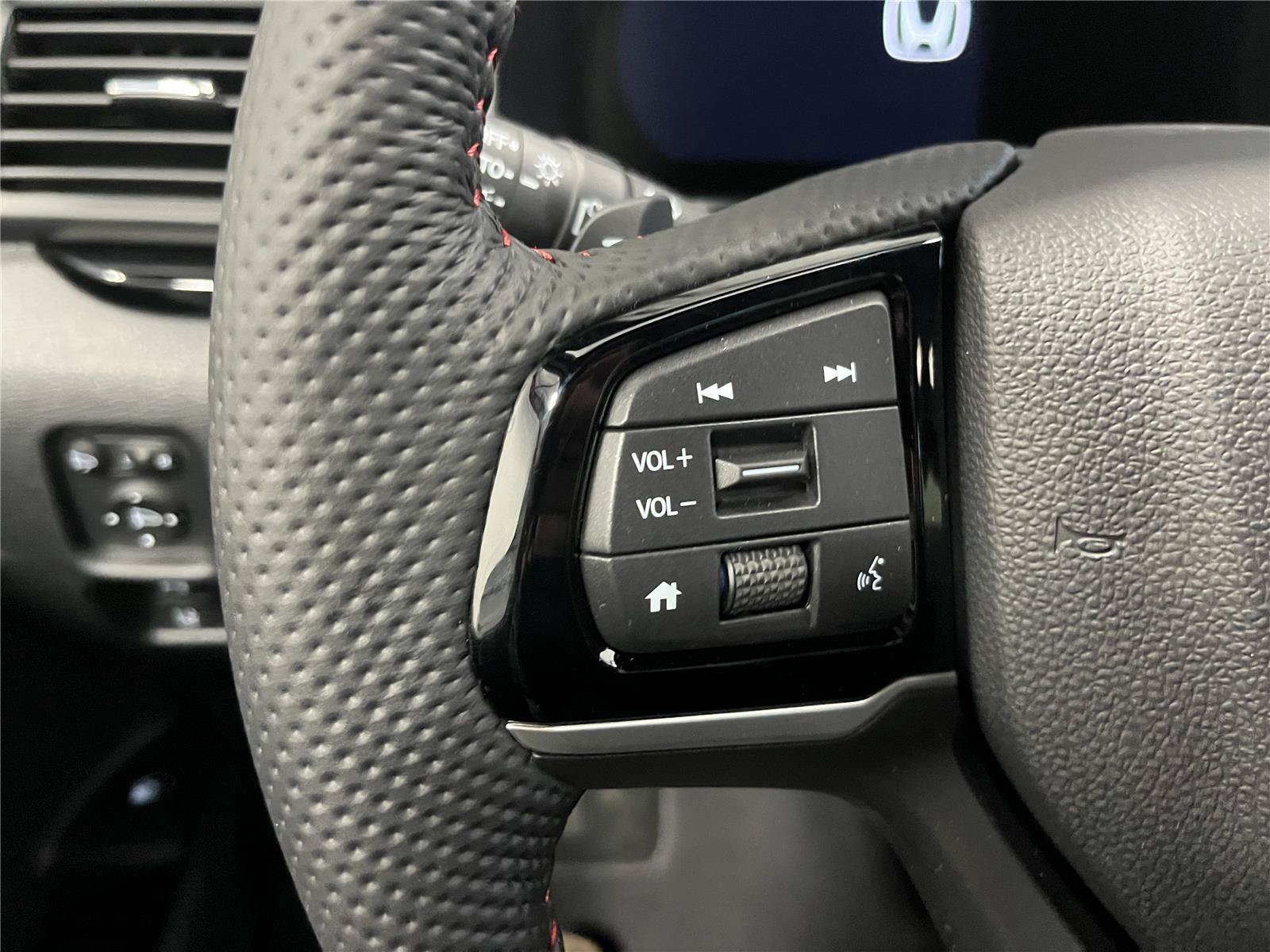 New 2026 Honda Ridgeline Black Edition image 8