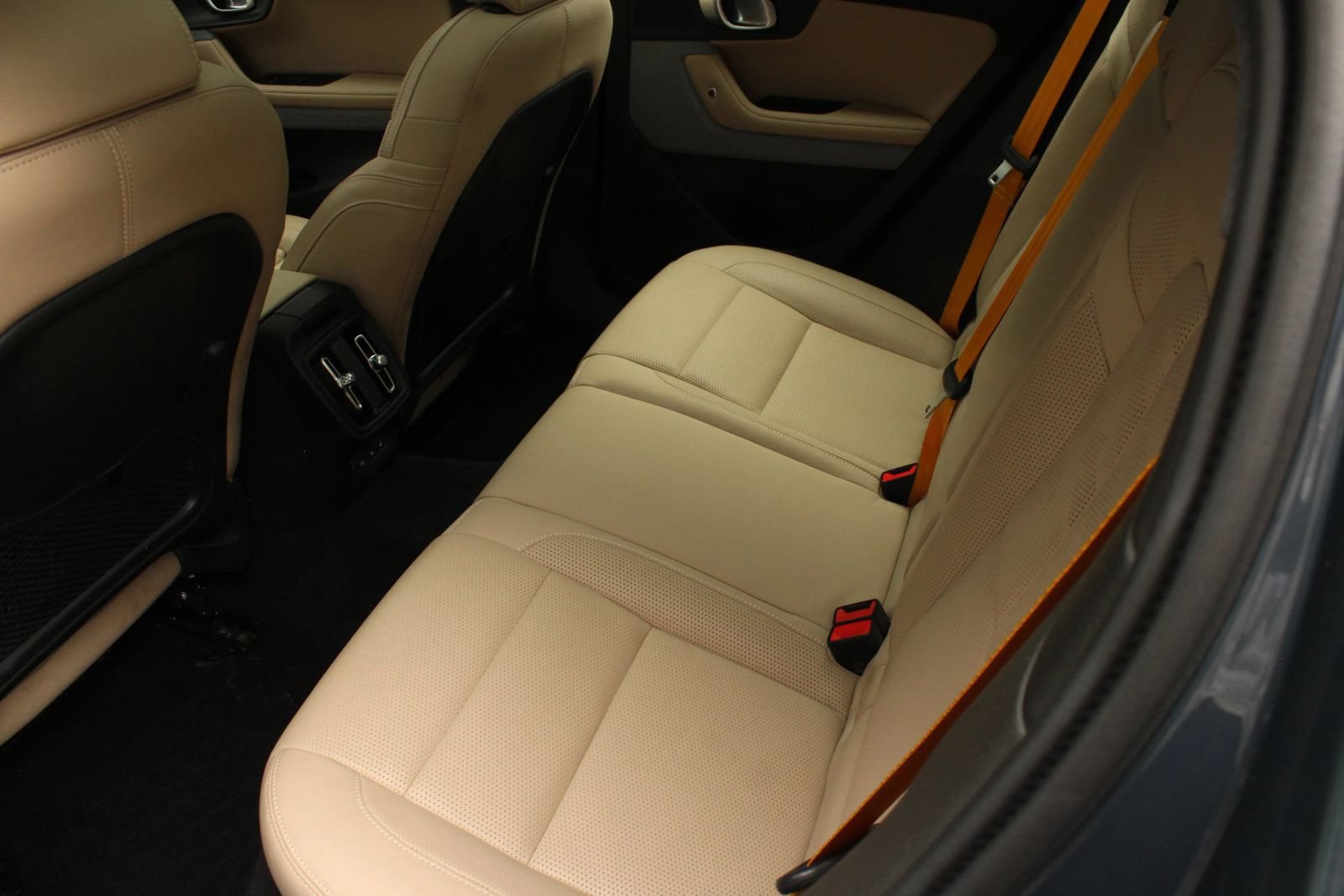 Used 2022 Polestar Polestar 2 w/ Performance Package AWD/4WD image 17