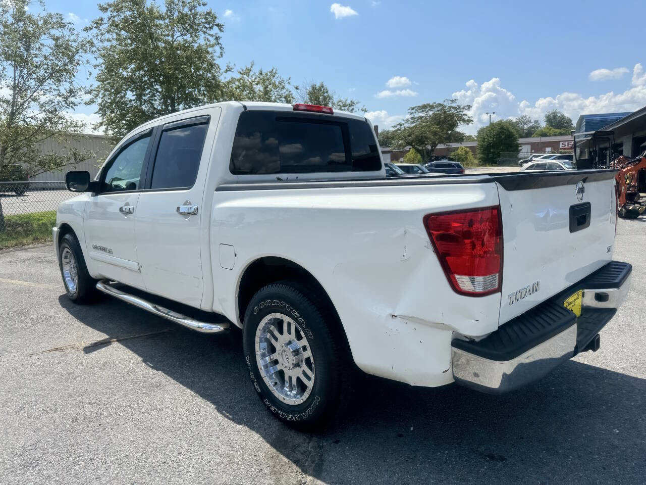 Used 2013 Nissan Titan SV image 20