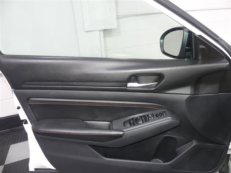Used 2020 Nissan Altima 2.5 SR image 18
