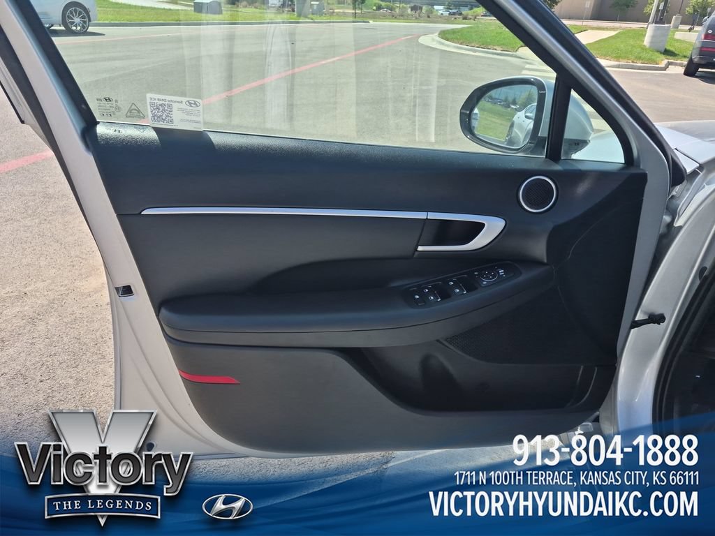 Used 2025 Hyundai Sonata SEL FWD image 10