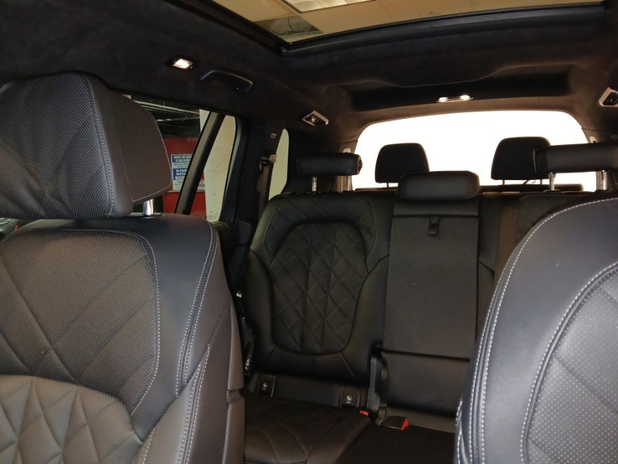Used 2024 BMW X7 xDrive40i w/ M Sport Package image 24
