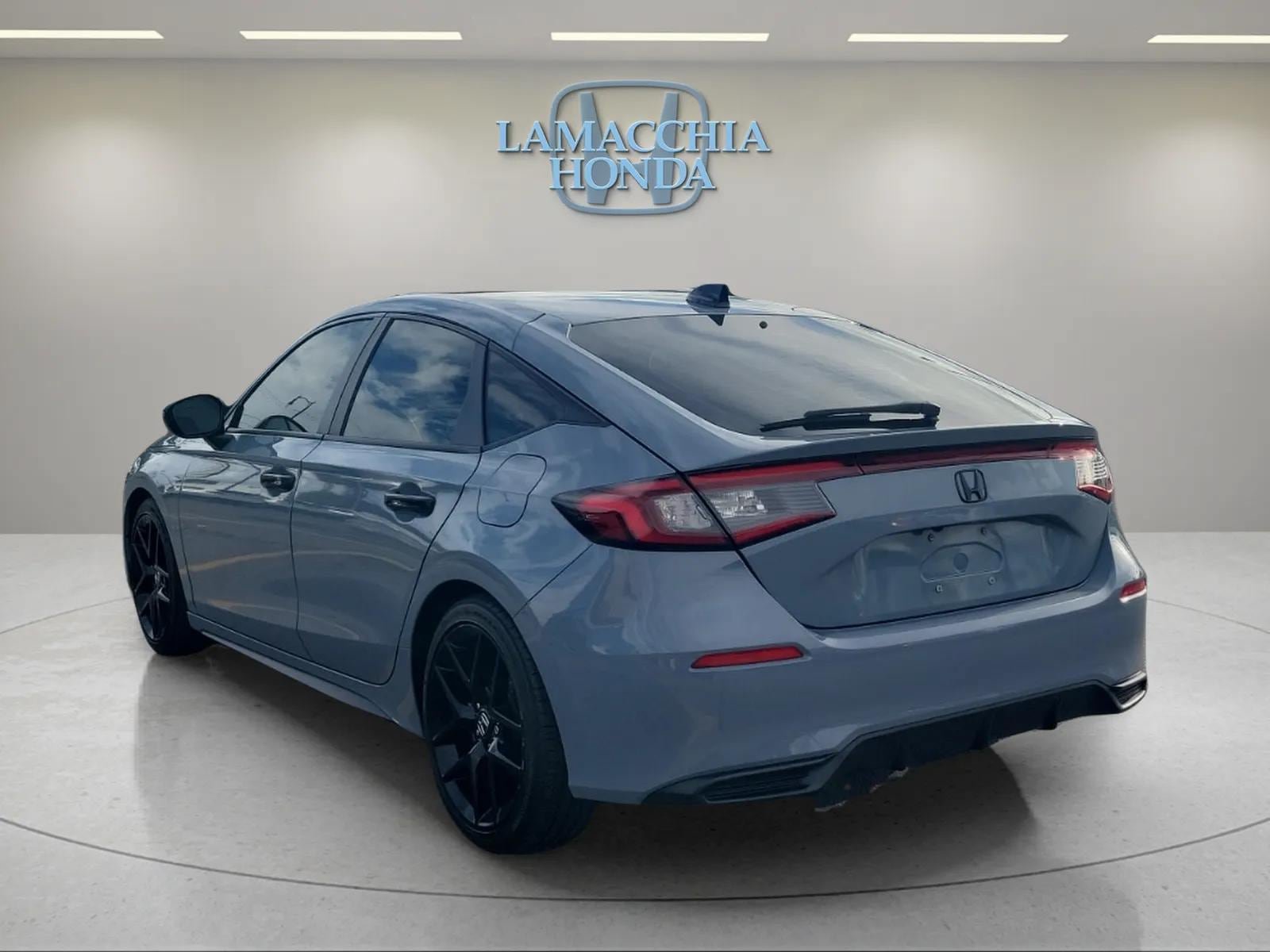 Used 2024 Honda Civic Sport image 3
