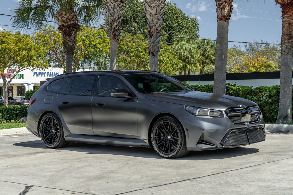 Used 2025 BMW M5 Touring image 11